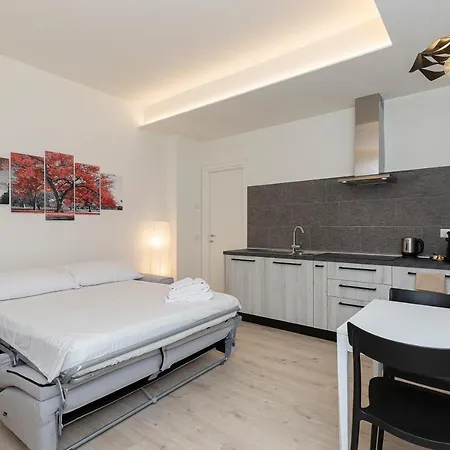 Max 14 Apartamento Stresa